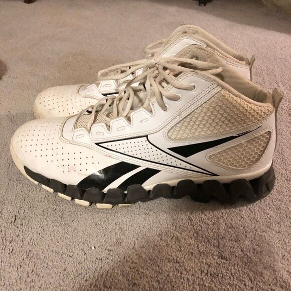 REEBOK ZIGTECH BASKETBALL SHOES MENS SIZE 11 BLACK & WHITE - Picture 1 of 8